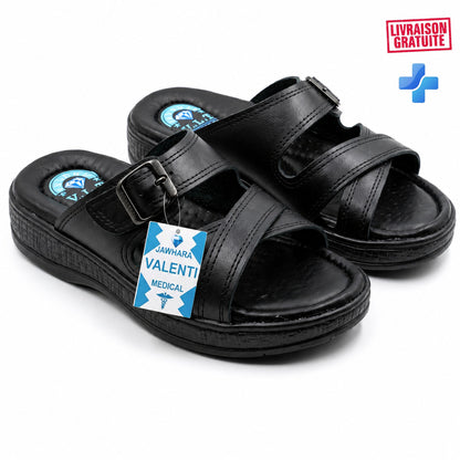 Sandales médicales pour femme BAJO SHOES en cuir souple, semelle confortable et boucles réglables, visibles en image.