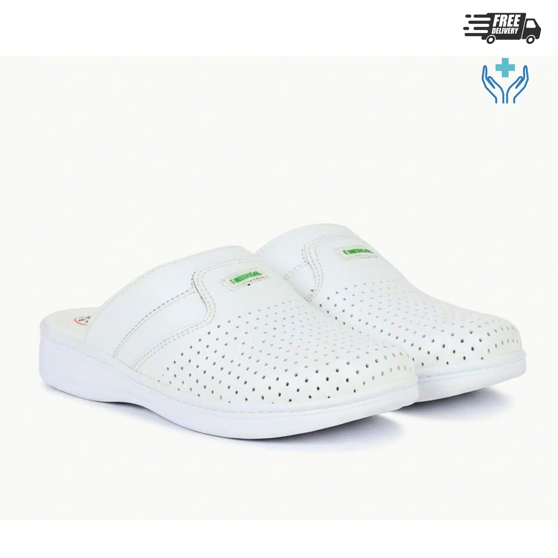 Sabot médical homme cuir blanc perforé – Vue produit paire 3/4 fond blanc – Semelle compensée anti-fatigue – BAJO SHOES 015